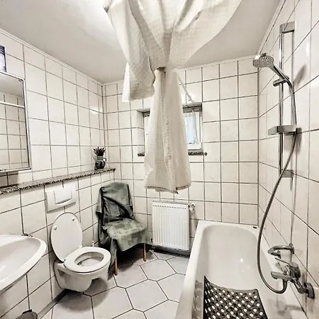 Monteurswohnung Naehe Koeln Apartamento Lohmar